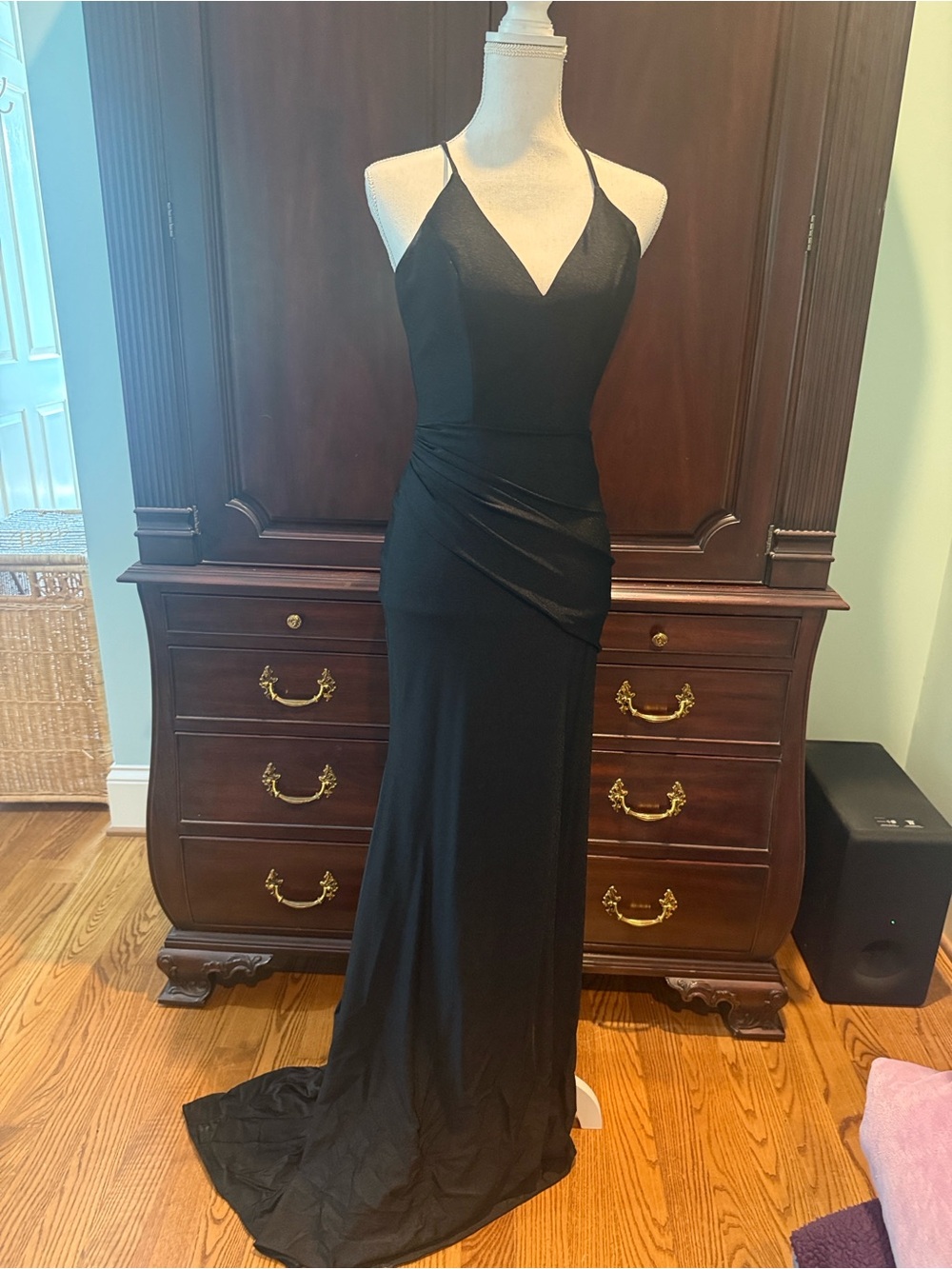 Vienna Prom Black Spaghetti-Strap V-Neck Gown